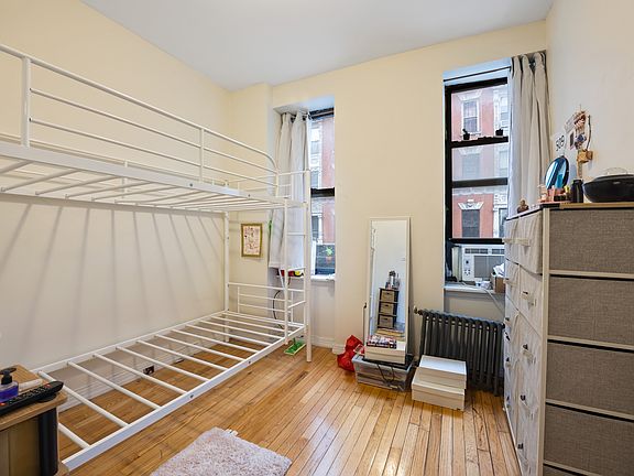 5th image of 55 Delancey St APT 1B