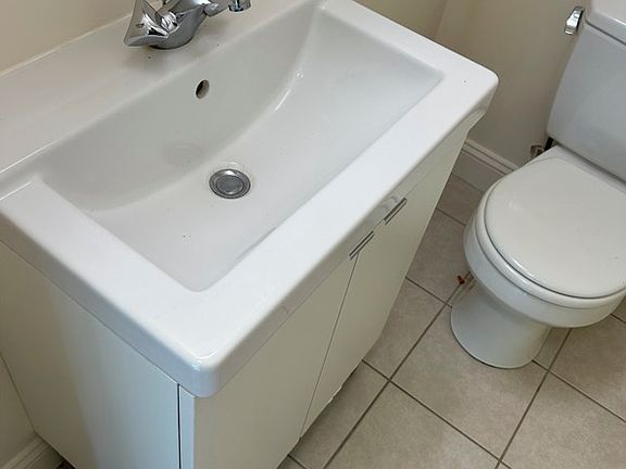 5th image of 221 Albion St Floor 1