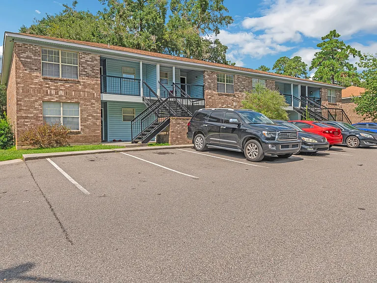 Royal Dutch Villas Apartments — Photo 12