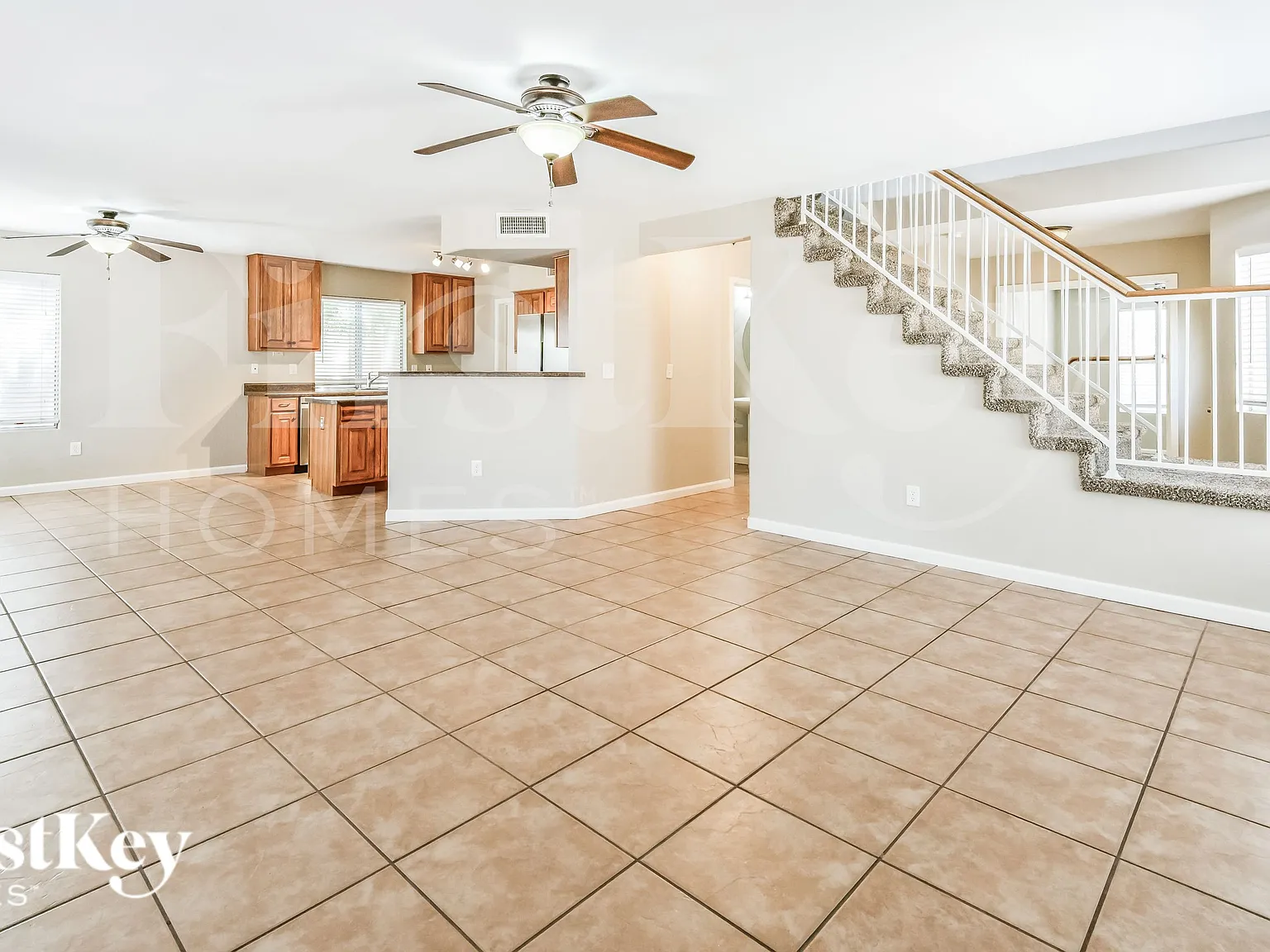 4 bed, 3.0 bath, 2167 sqft, $2,390 — Photo 2
