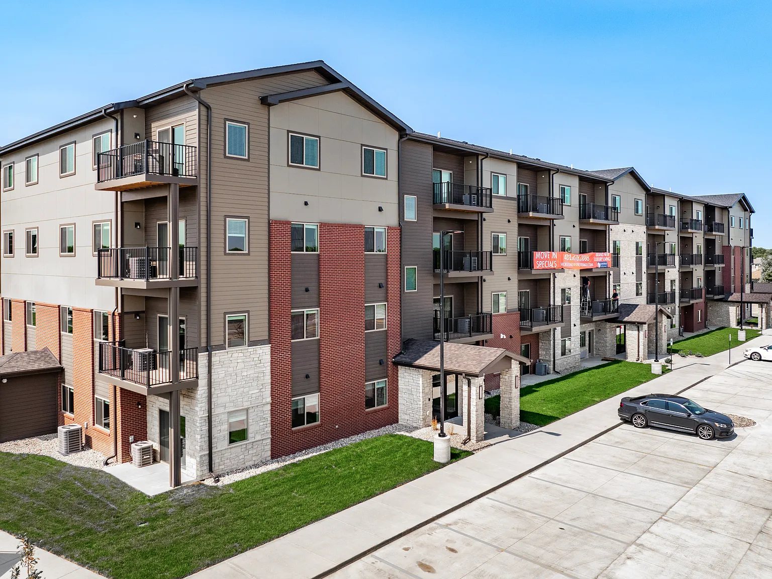 Horizon Apartments & Villas — Photo 2