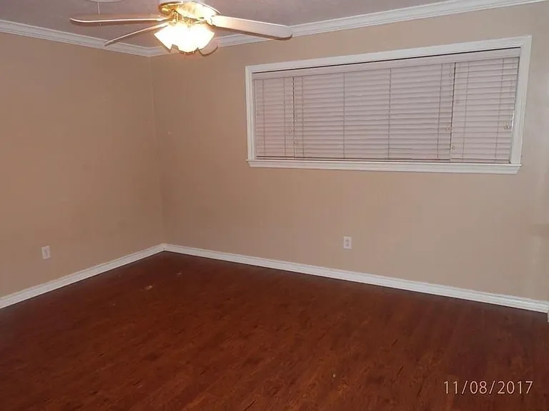 201 W Brookside Dr — Photo 14