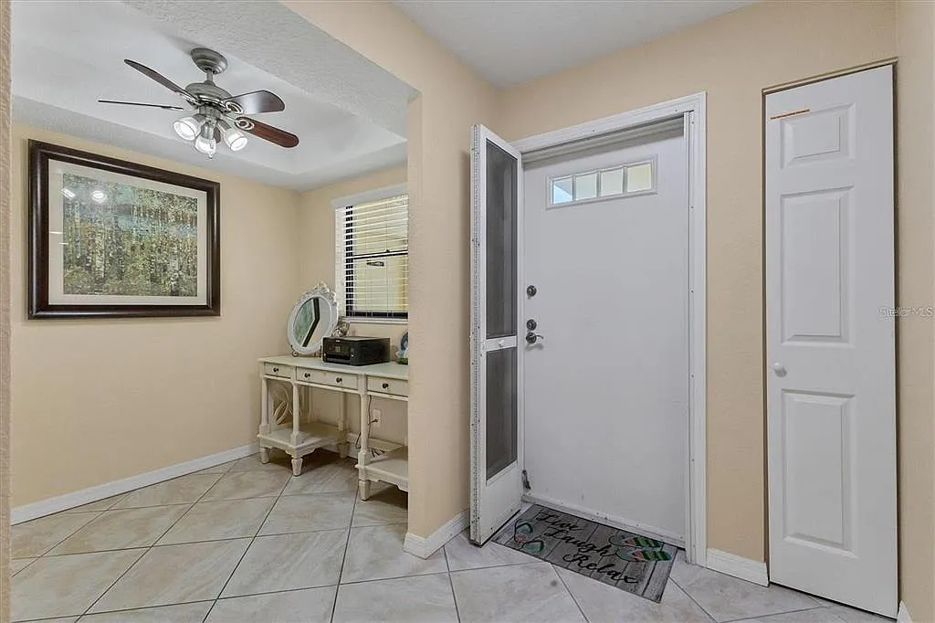 2 bed, 2.0 bath, 1338 sqft, $2,950 — Photo 4