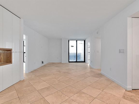 3rd image of 9 Island Ave APT 2002