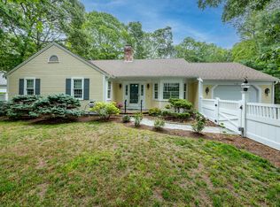 175 Old Post Rd, Centerville, MA 02632