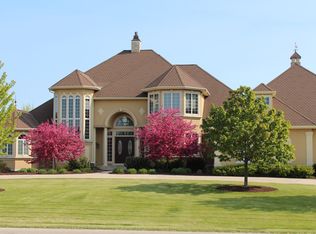 9965 W Woelfel Rd, Franklin, WI 53132