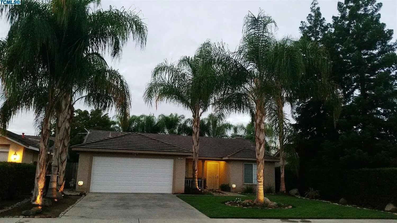 4303 E Paradise Ave photo 1