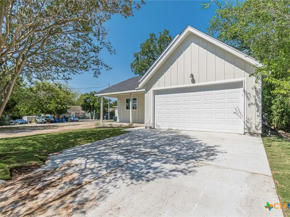 406 Ellis St, Seguin, TX 78155