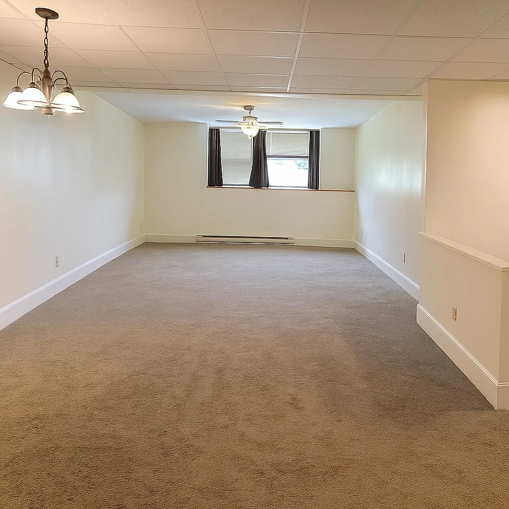 400 Vrooman Ave — Photo 3