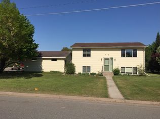 716 NW 17th Ave, Grand Rapids, MN 55744