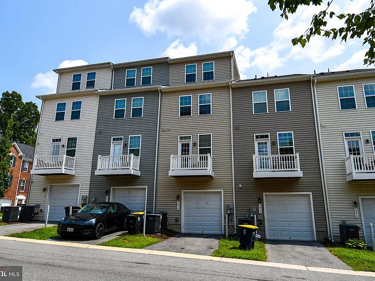4917 Crest View Dr — Photo 4