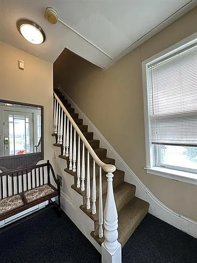 202 N Townsend St — Photo 11
