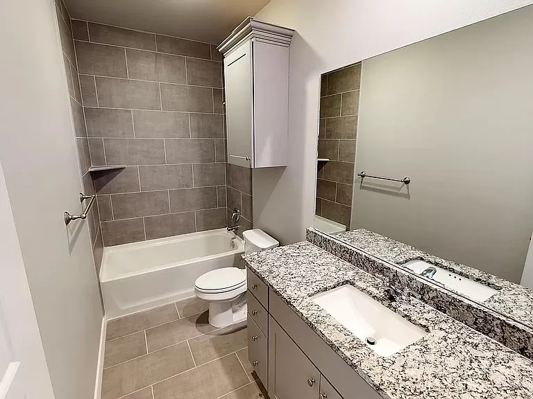 5803 Waverly Ave — Photo 9