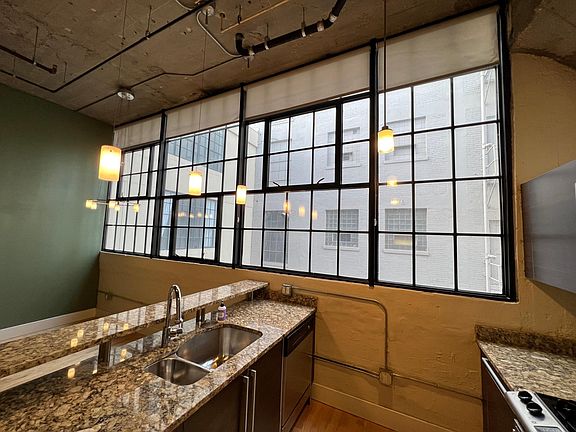 3rd image of 4100 Forest Park Ave #426