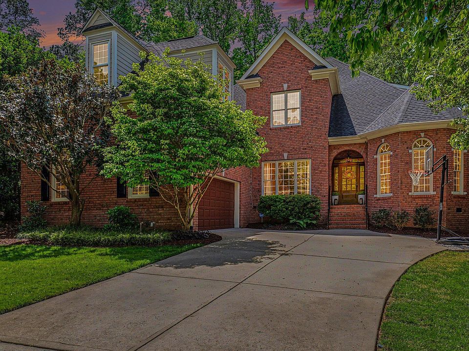 1st image of 802 Landuff Ct