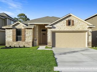 702 Mourning Dove Dr, Sealy, TX 77474