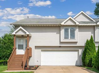 2100 14th St, Coralville, IA 52241