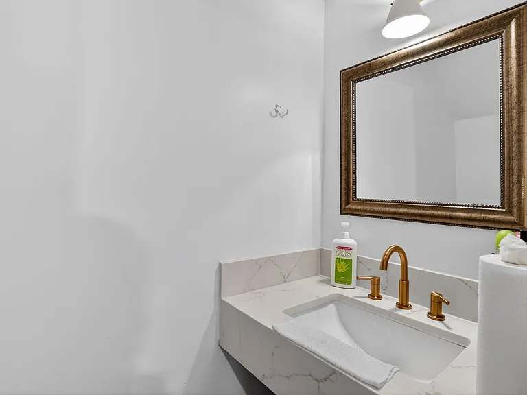 12306 Woodlawn Ct — Photo 4