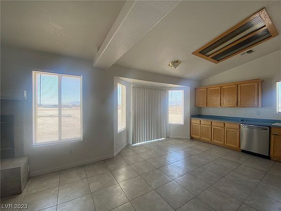 2nd image of 2141 W Scales Way