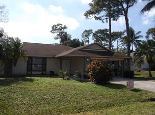 1080 SE Lansdowne Ave, Pt Saint Lucie, FL 34953