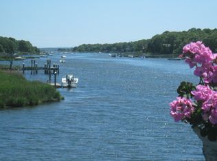 97 Green Pond Rd, East Falmouth, MA 02536