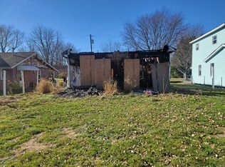 14932 Monroe St, Flat Rock, MI 48134