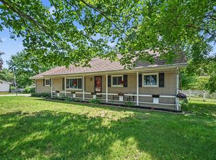1366 Maiden Ln, Saint Joseph, MI 49085