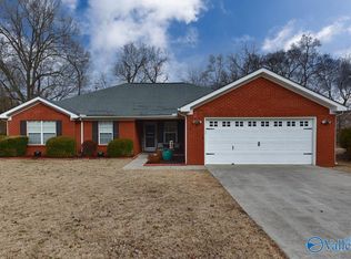 218 Bridgeway Cir, Madison, AL 35758