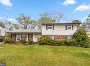 13023 Ingleside Dr, Beltsville, MD 20705