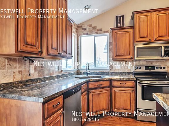 2nd image of 5813 S Duck Pond Ln