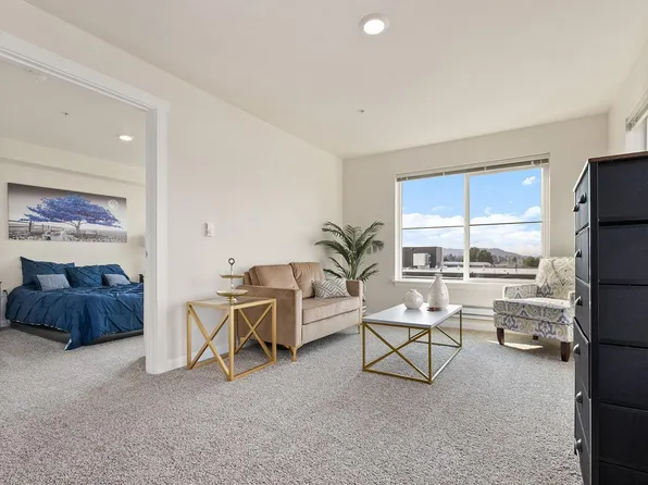 Legacy Plaza Senior Living Apartments