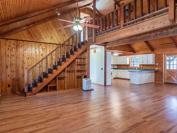 5th image of 1368 Southgate Dr