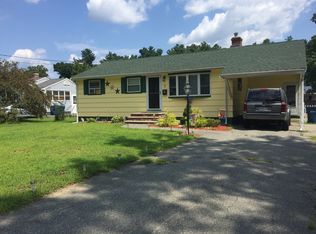 2 Patriot Rd, Tewksbury, MA 01876