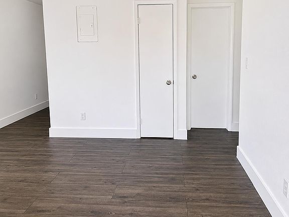 4th image of 715 NW 15TH Terrace #1-3