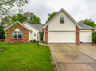 558 Prince Dr, Greenwood, IN 46143