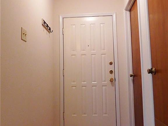5th image of 3324 Meadow Wood Ln