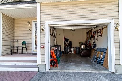 4th image of 313 Farrwood Dr #3