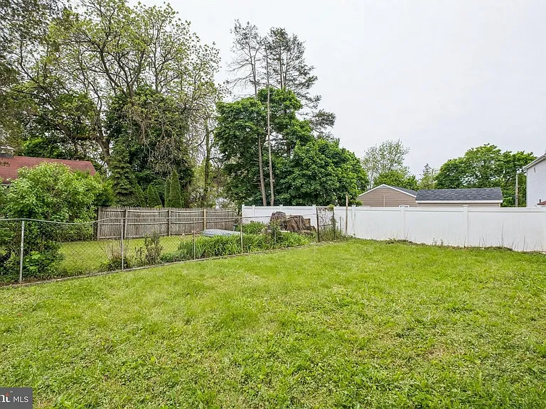 114 Conestoga Rd — Photo 22