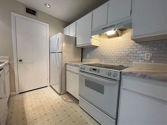 3rd image of 4581 W McNab Rd APT 22