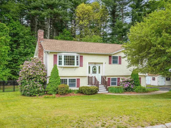 30 Watersedge Drive, Nashua, NH 03063