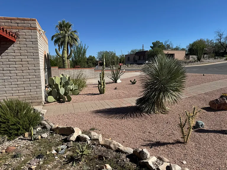 2156 W Wagon Wheels Dr — Photo 15