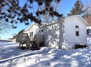 61 Lily Ln W, Altoona, WI 54720