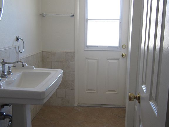4th image of 1406 Kendall Ave