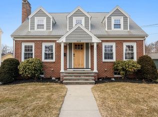 318 Cross St, Belmont, MA 02478