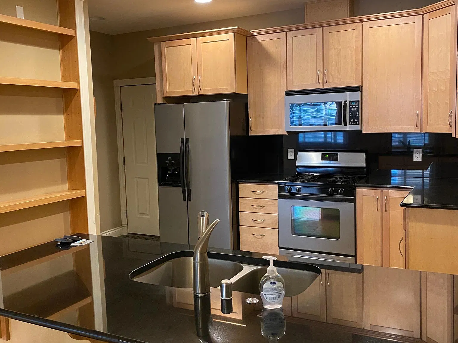 2565 Overlook Blvd — Photo 4