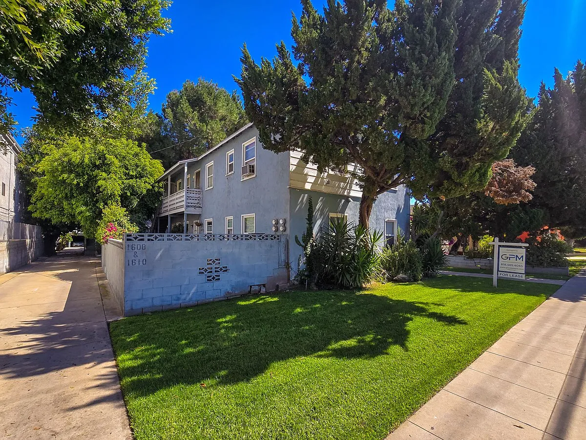 Building Photo - 1610 Grismer Ave