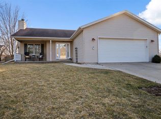 116 N Gadwall Ln, Downs, IL 61736