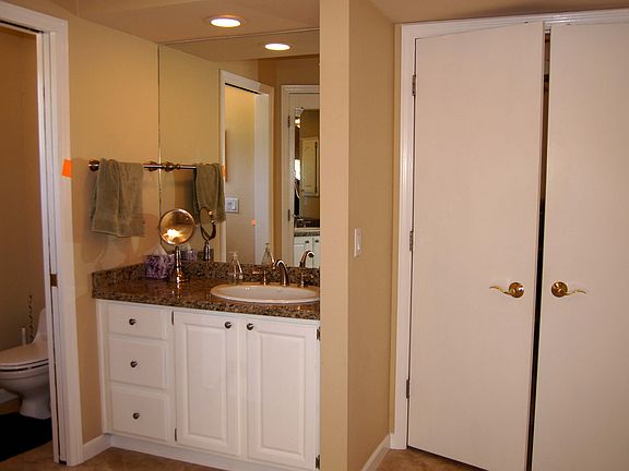 4th image of 10257 N 86th St