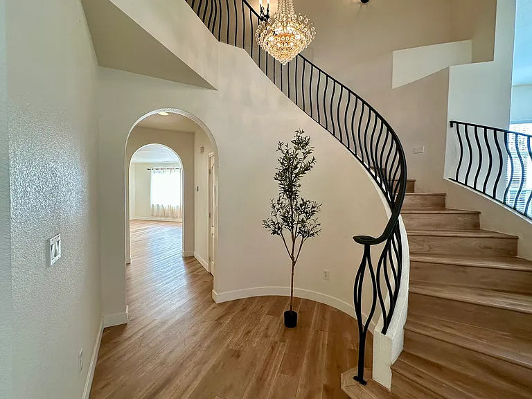 Mokelumne Dr — Photo 3