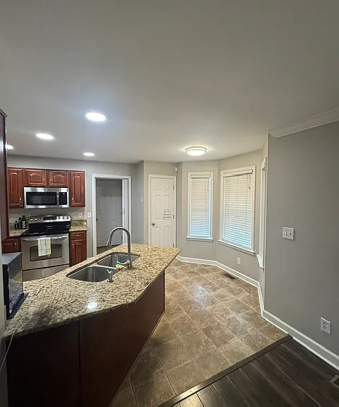 405 Tranquill Ln — Photo 16